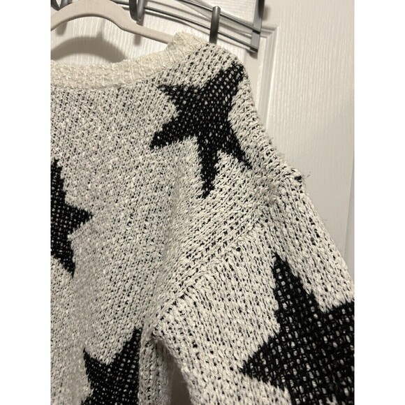 Altar'd State Women's Sweater Small/Medium White Black Stars Crew Neck Pullover - Picture 14 of 16